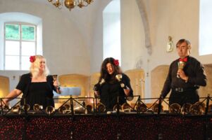 Pizzazz Handbell Trio
